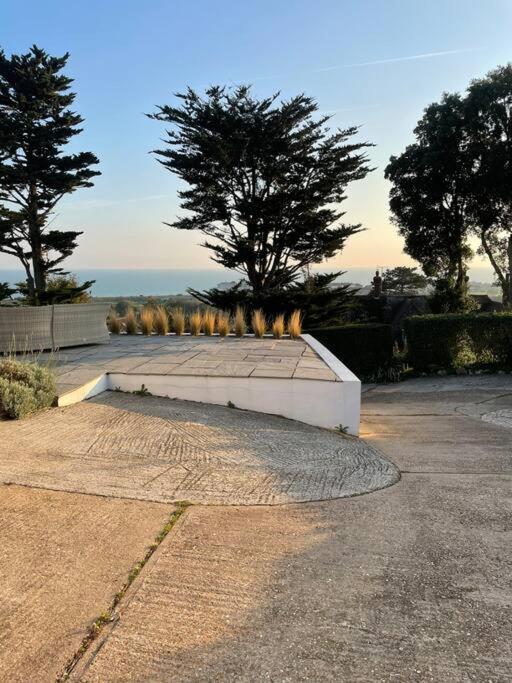 The Bolt Hole Hythe Panoramic Coast And Sea Views Villa Bagian luar foto