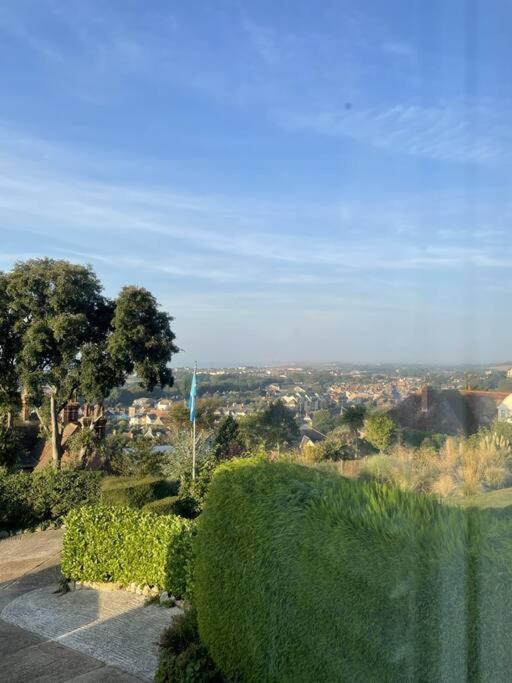 The Bolt Hole Hythe Panoramic Coast And Sea Views Villa Bagian luar foto